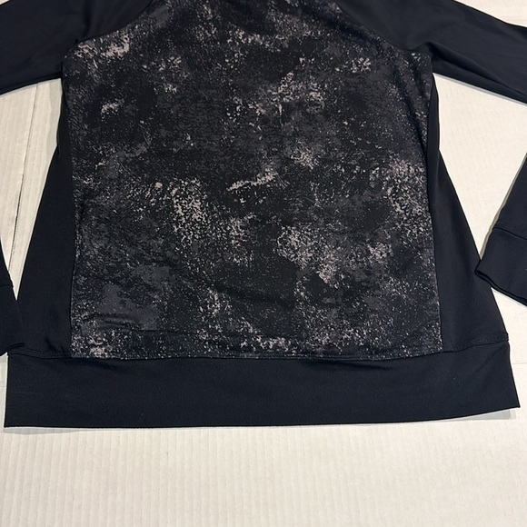 Under Armour women’s fitted body long sleep with 2 front pockets black and grey - Picture 2 of 9